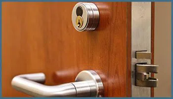 Safe Key Shop Oak Creek, WI 414-389-8865 - 8-commercial-locksmith-services